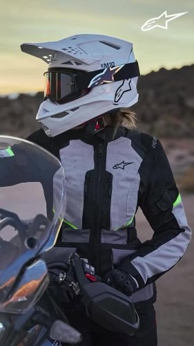 Video post from motomax.