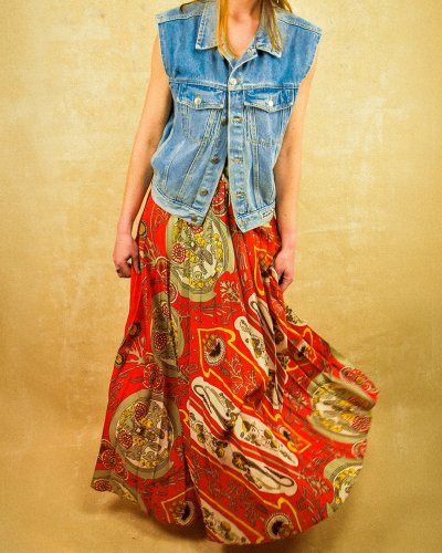 Photo post from dotnsquare_vintage.