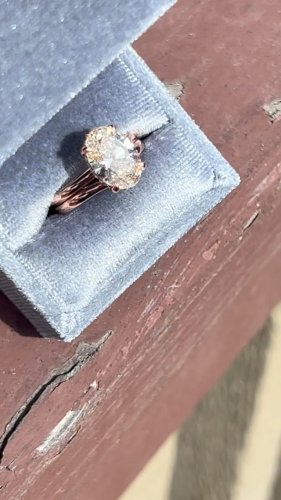 Video post from annelizabethjewelry.