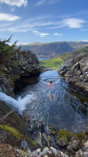 Video post from hiking_photographer.