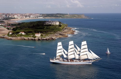 Carousel post from cantabriaturismo.