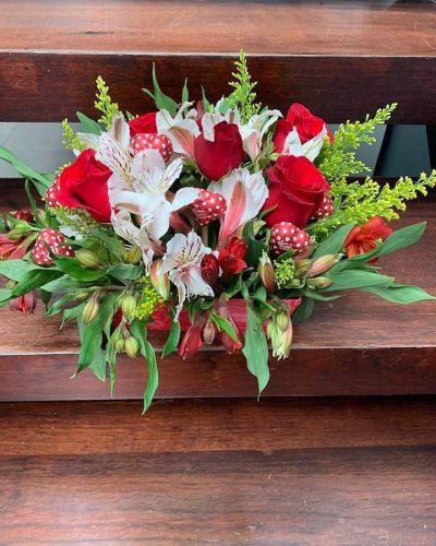 Carousel post from la_gifteria.