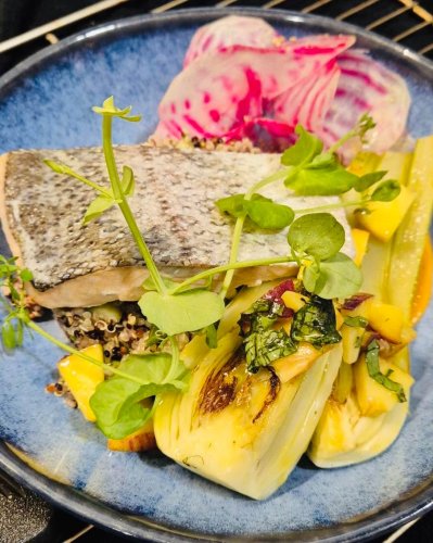 Photo post from miditreizepontarlier.