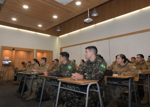 Carousel post from escuelamilitaroficial.