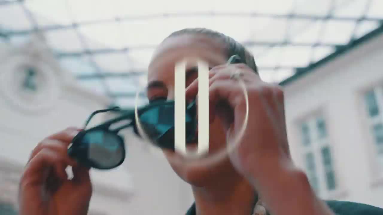 Video post from odettelunettes.