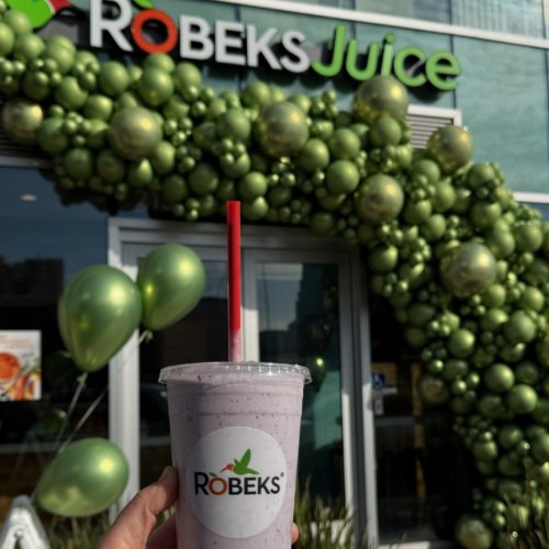 Carousel post from robeks.