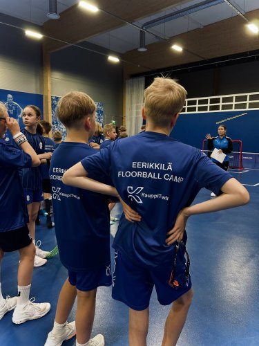 Carousel post from kauppitwins.