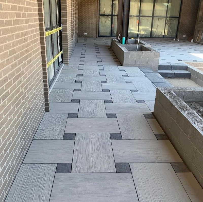 Carousel post from techobloc.