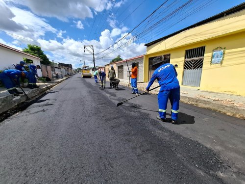 Carousel post from ananindeuapma.