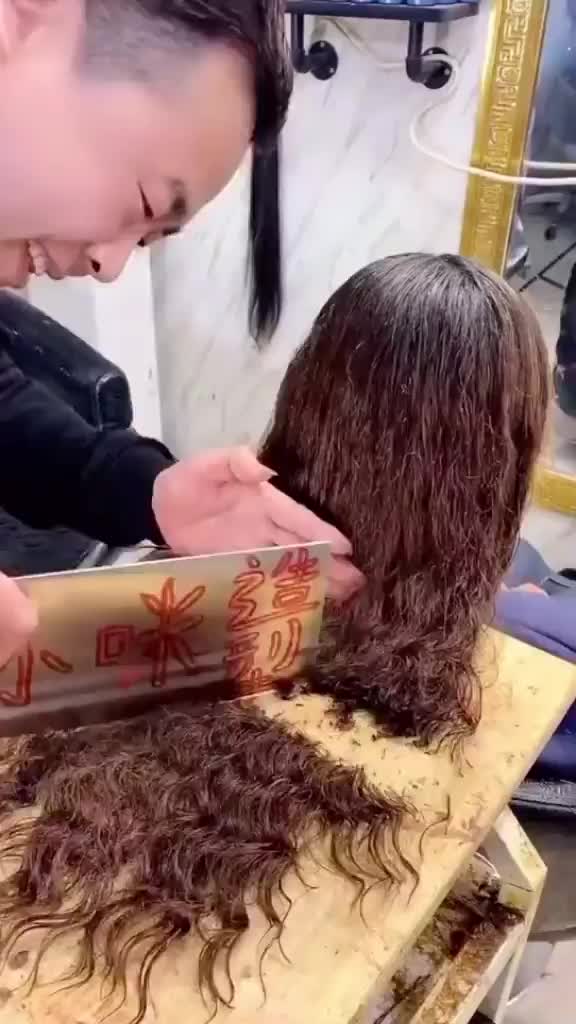Video post from mixedchickshair.