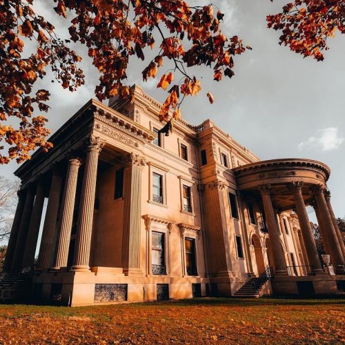 Carousel post from dutchesstourism.