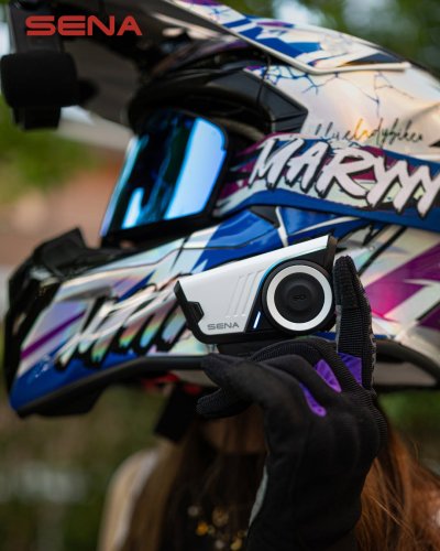 Photo post from motomax.