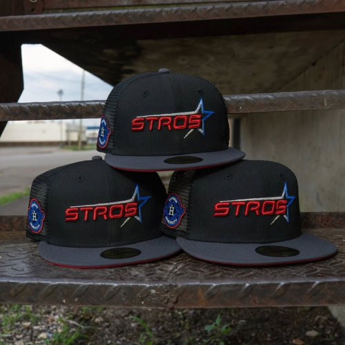 Carousel post from exclusive.fitted.