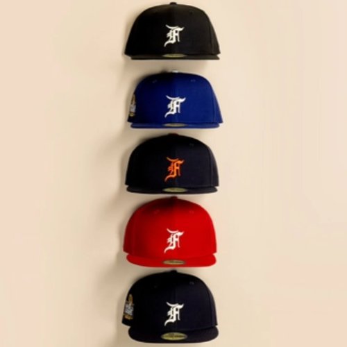 Carousel post from exclusive.fitted.