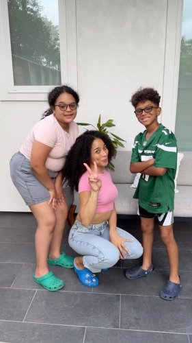 Video post from mixedchickshair.