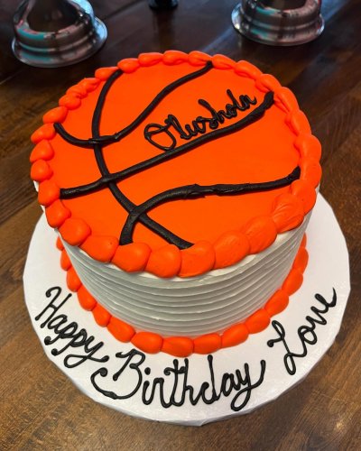 Photo post from smallcakestyler.