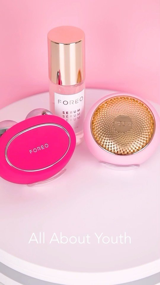 FOREO Sweden | BEAR™ 2 go | Snatched Skin Anytime, Anywhere