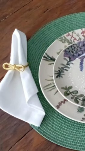 Video post from fermakoficial.