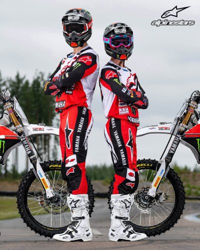 Photo post from motomax.