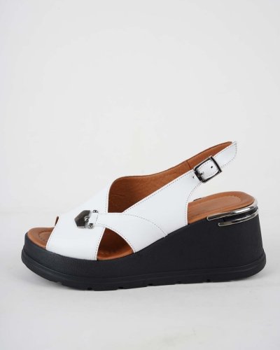 Carousel post from ossoshoes.