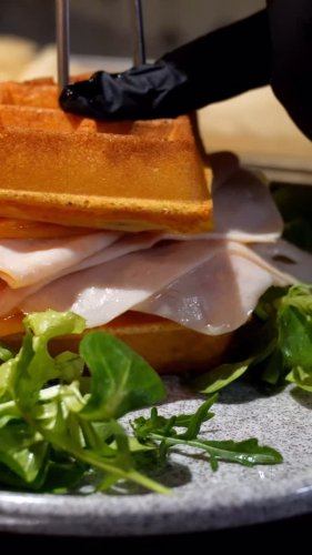 Video post from coffeeandwafflescz.