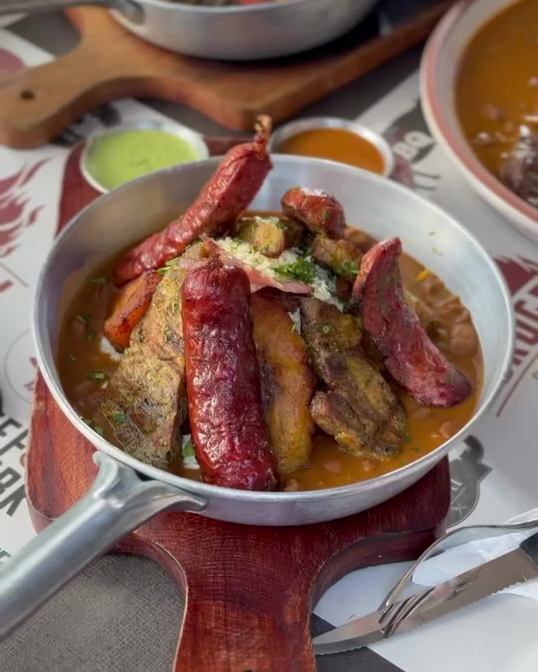 Carousel post from morogrill.