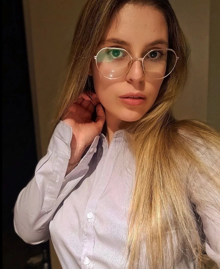 Carousel post from jujukeee.