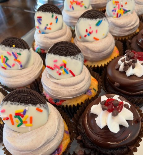Photo post from smallcakestyler.