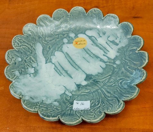 Carousel post from niftygiftynorfolk.