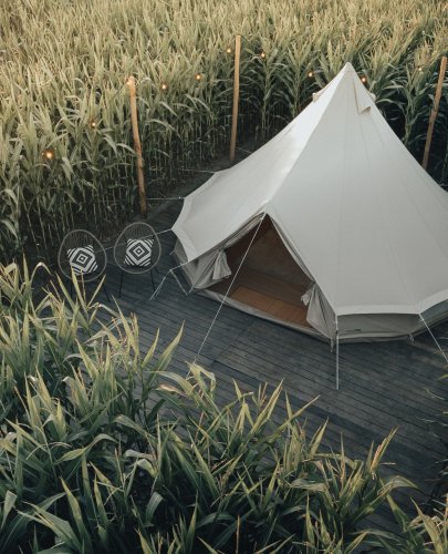 Carousel post from glampings.