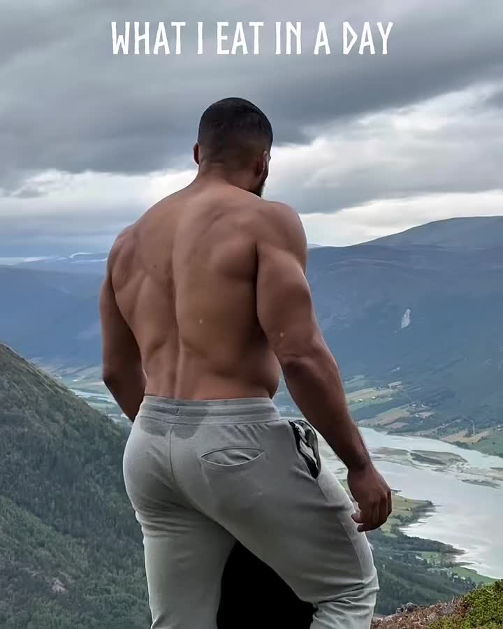 Carousel post from ph_gains.