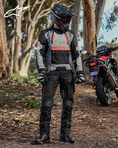 Photo post from motomax.
