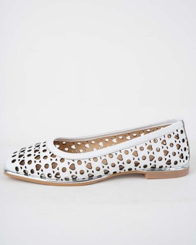 Carousel post from ossoshoes.