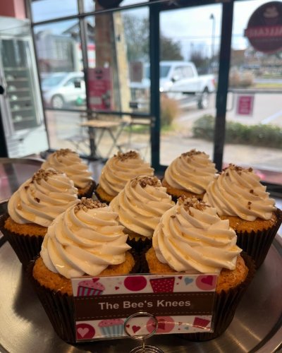 Photo post from smallcakestyler.