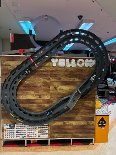 Carousel post from sunmallhiroshima.