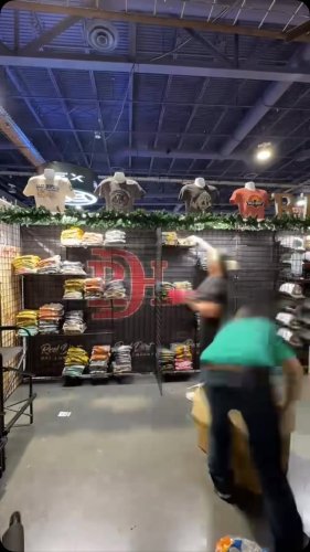 Video post from reddirthatco.