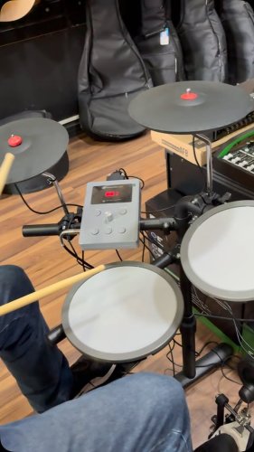 Video post from miyatamusic.