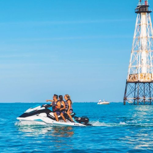 Carousel post from bertsmegamall.