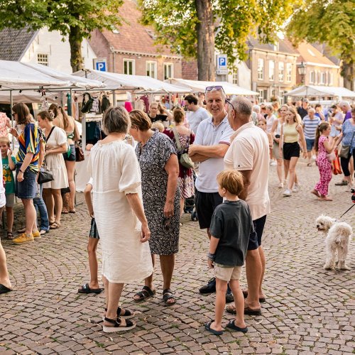 Carousel post from visitoirschot.