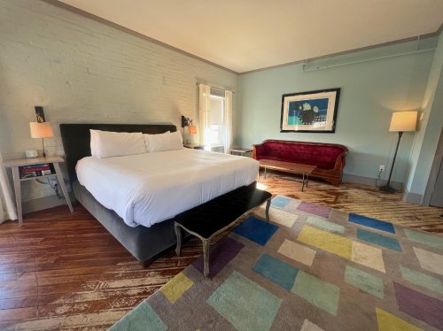 Carousel post from hotelonnorth.
