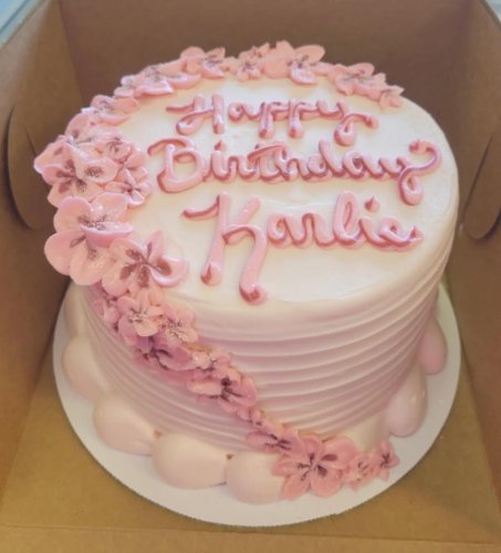 Photo post from smallcakestyler.
