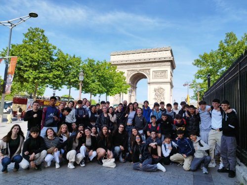 Carousel post from ellacuriazurbaranbhi.