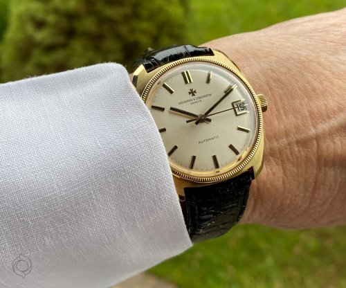 Carousel post from schoenesammleruhren.