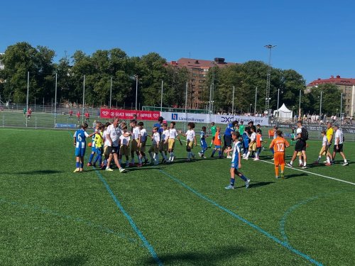 Carousel post from rcdeacademygoteborg.