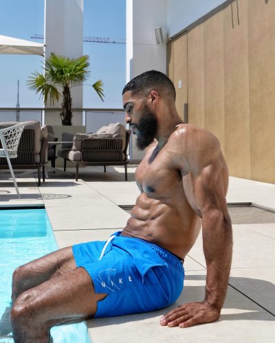 Carousel post from ph_gains.