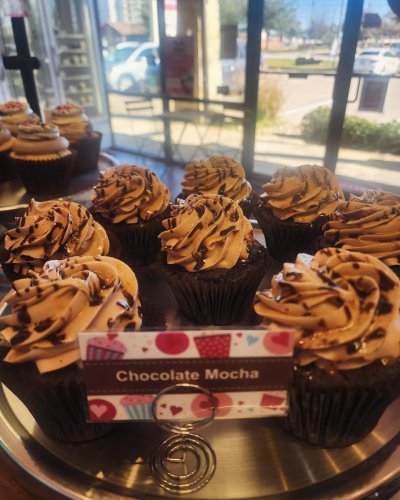Photo post from smallcakestyler.
