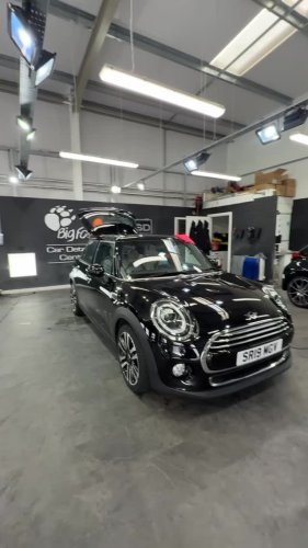 Video post from spotlessdetailing_group.