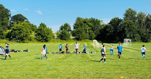 Carousel post from parushsoccer.