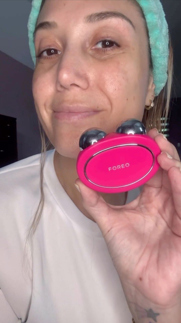 FOREO BEAR™ | Microcurrent Facial Toning Device