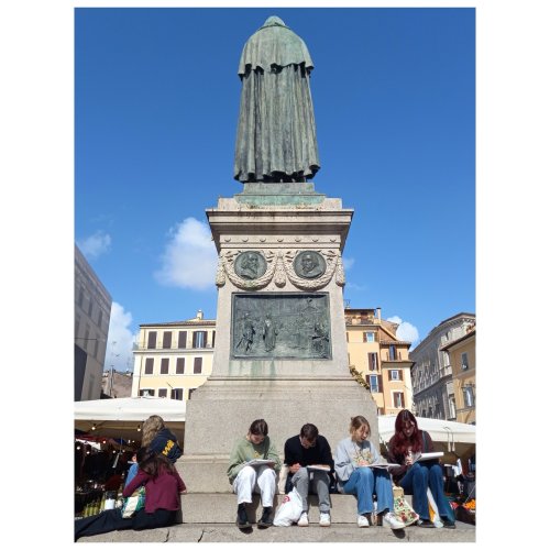 Carousel post from aur_arts.